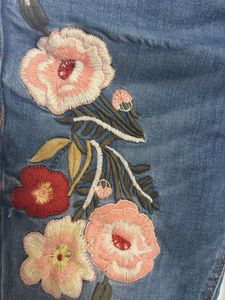 Boho-Chic Floral Embroidered Skinny Jeans