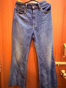 Levis Women's Flare Jeans