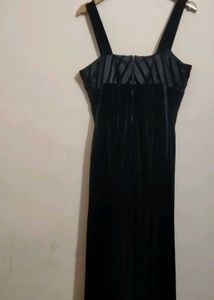 Black⚫Elegant Velvet Dress For 36 Bust
