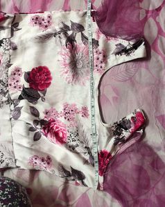 😍Beautiful Printed Gown For Girls &amp; Women's🥰