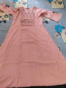 Elegant Pink Kurta with Embroidered Neckline