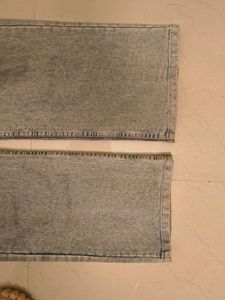Light Wash Straight Leg Jeans