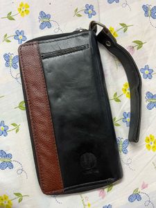 Stylish Bifold Leather Wallet