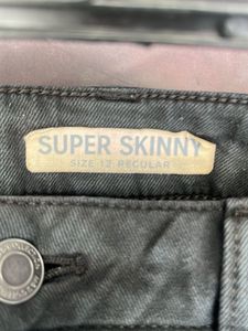 Charcoal High-Waisted slim fit Jeans