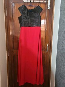 Elegant Two-Tone Maxi Dress