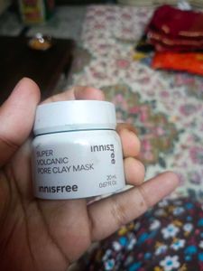 2 Face Masks - Good Vibes &amp; Innisfree