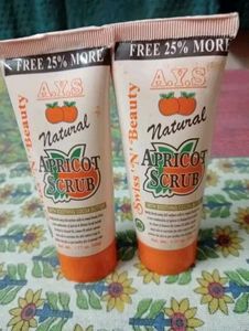 natural apricot scrub for glowing skin