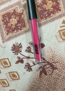 Nykaa Matte Lip Color - Vibrant Pink