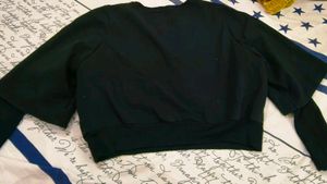 black korean lace bow crop top 👍