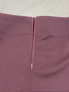 Chic Ribbed Mini Skirt