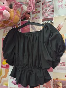 Chic Black Off-Shoulder Puff Sleeve Top