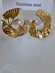 Gold Textured Pearl Earrings