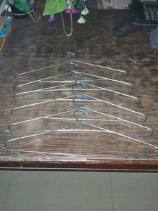 Pack of 6 Treback Wire Hangers