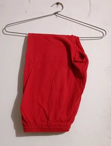 8 leggings and 1 pant
