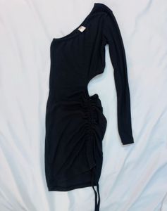 Chic Black One-Shoulder cutout Mini Dress