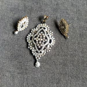 Dimond Pendant With Earings