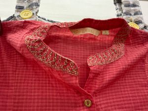 Elegant Pink Kurta with Gold Embroidery