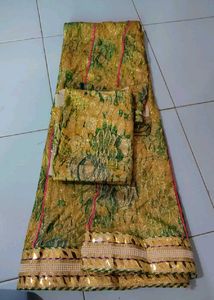 Semi-Stuched Lehnga With Unstitched Blouse