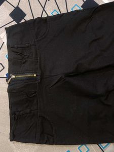 Black High-Waisted Skinny Jeans
