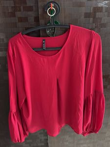 Red Balloon Sleeve Top