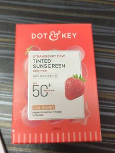 Dot & Key Strawberry Dew Tinted Sunscreen