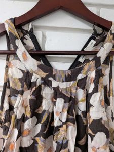 Floral Print Sleeveless Top