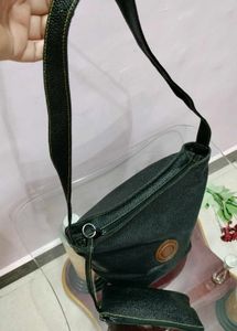 Stylish black Hobo Bag with Pouch