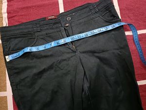 Cantabil Women Knee Length Trouser