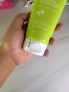 Dot &amp; Key Cica Calming Gel Face Wash