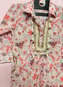 Floral Print Kurta Set with Embellished Neckline