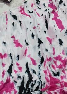 Stylish Abstract Print Saree