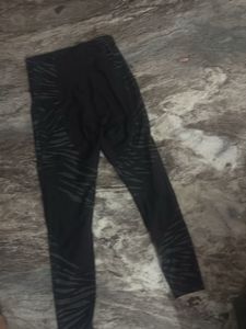 Stylish Black Activewear Leggings
