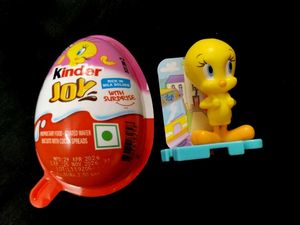 Kinder Joy Toy - Tweety Bird School