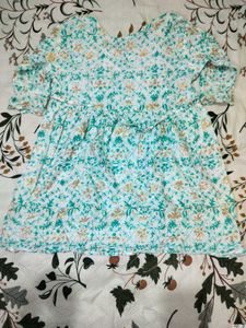 Beautiful Floral Print Kurta with Neck
