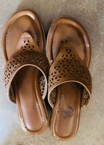 Bata brown sandle