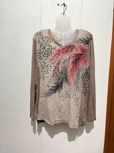 Stylish Feather Print Long Sleeve Top