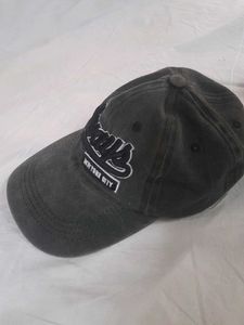 Grey Baseball Cap🤎