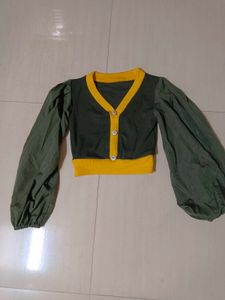 Stylish Cropped Cardigan with Puff Sleeves