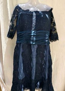 3J6. Elegant Navy Lace Dress