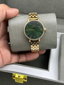 Daniel Wellington Ladies WatchFirst Copy