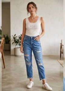 3 Women Funky Jeans