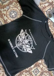 Black T-Shirt "In Darkness We Stand"