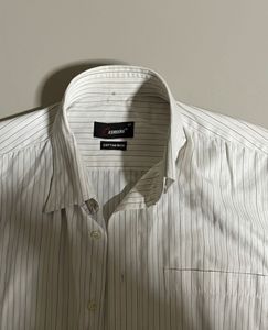 WHITE SHIRT
