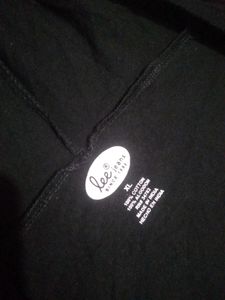 Black Hoodie Top - Casual Comfort
