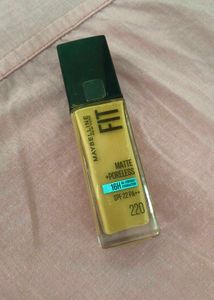 Maybelline Fit Me Foundation Matte + Poreless