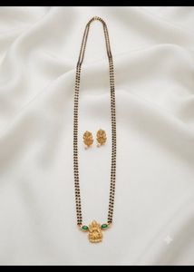 Traditional Necklace and Earring Set