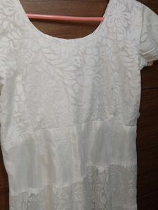 Elegant White Chikankari Kurta