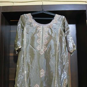 Elegant Kurta Set for Women
