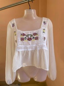 Embroidered floral Top