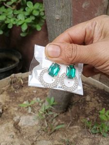 Elegant Emerald &amp; Diamond Earrings